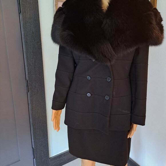 Elegant Core Double Breasted Black Suit Jacket with HUGE Fox Collar Size 8 VTG - Picture 1 of 6